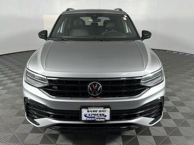 2024 Volkswagen Tiguan SE R-Line Black