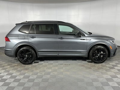 2024 Volkswagen Tiguan SE R-Line Black