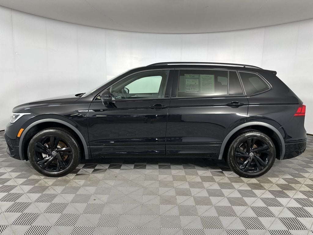 2024 Volkswagen Tiguan 2.0T SE R-Line Black