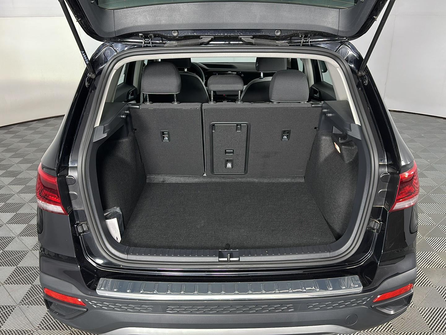 2023 Volkswagen Taos S