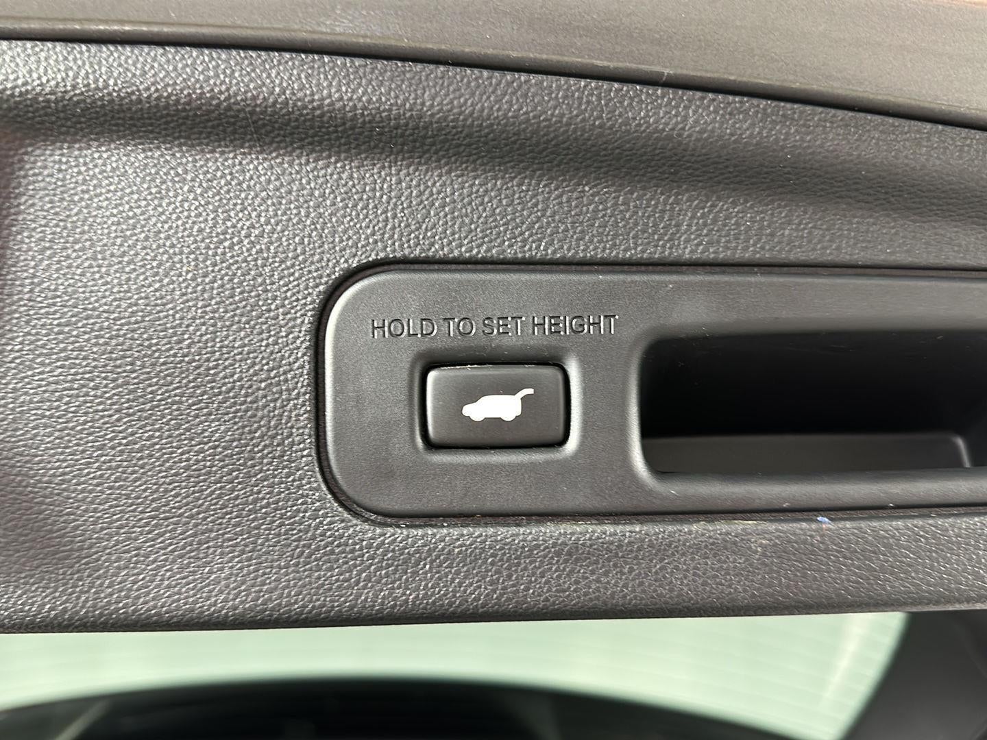 2025 Acura MDX SH-AWD w/Tech