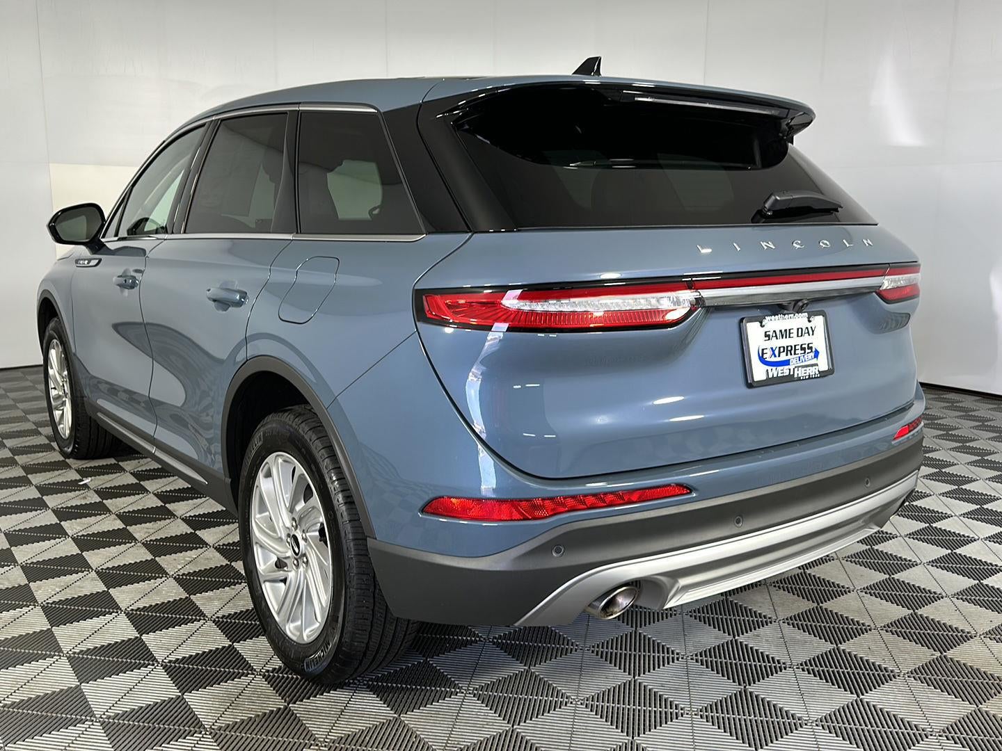 2024 Lincoln Corsair Premiere