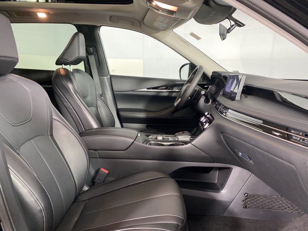 2025 INFINITI QX60 PURE