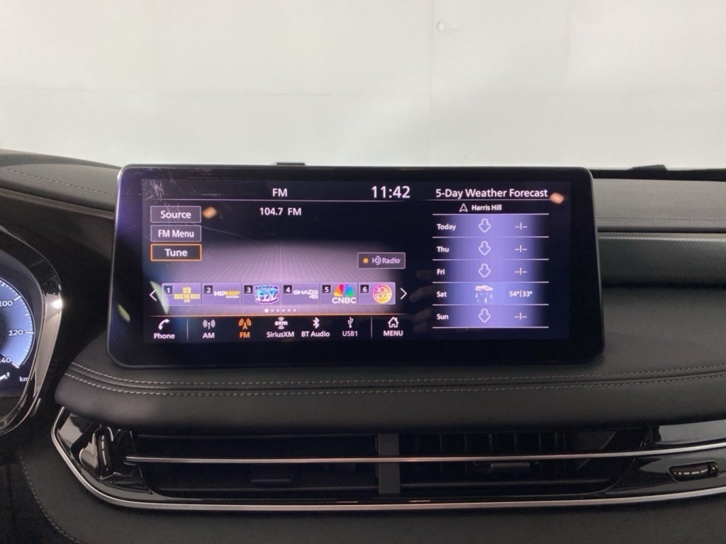 2025 INFINITI QX60 LUXE