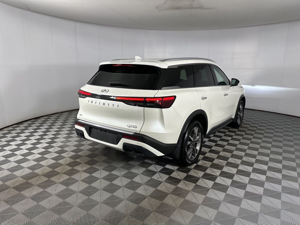 2025 INFINITI QX60 LUXE