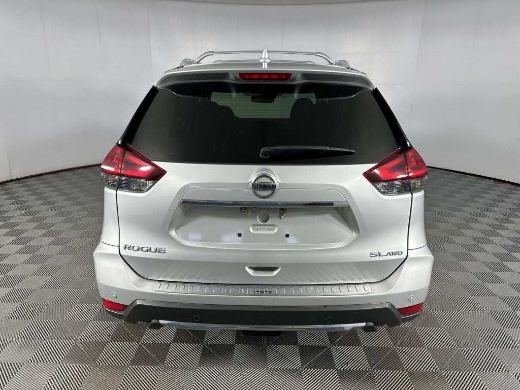 2020 Nissan Rogue SL
