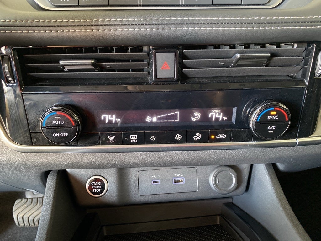 2022 Nissan Rogue SV