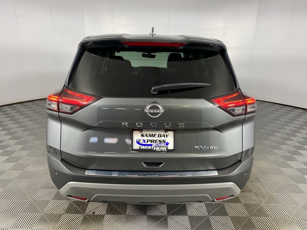 2022 Nissan Rogue SV