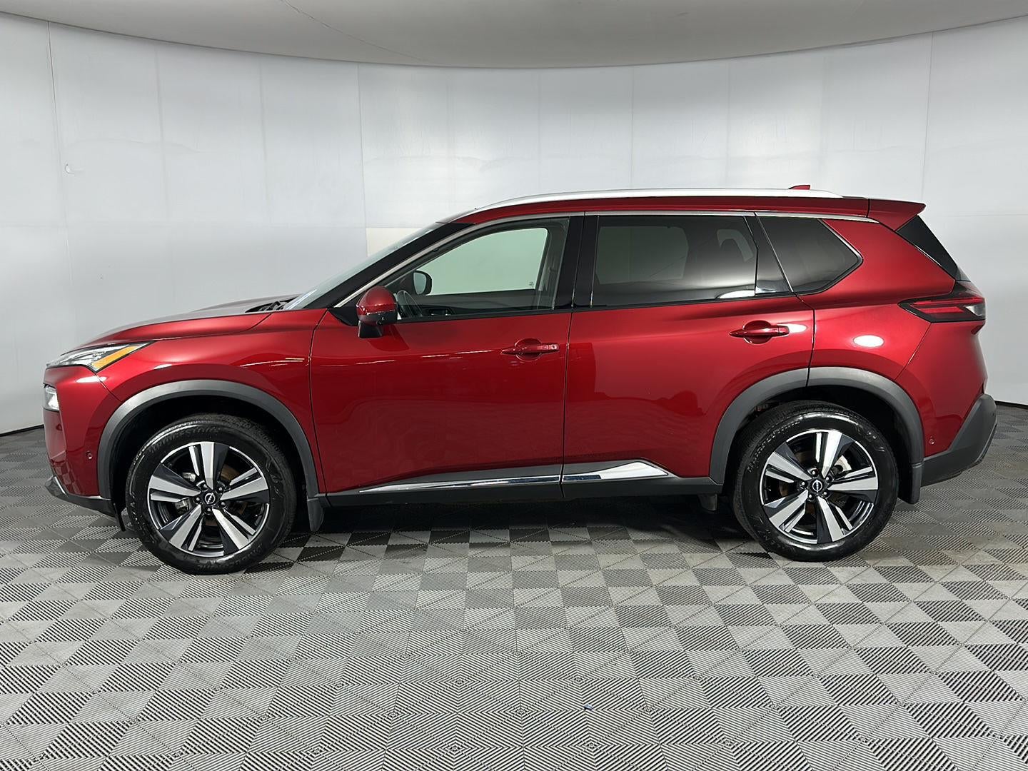 2022 Nissan Rogue SL