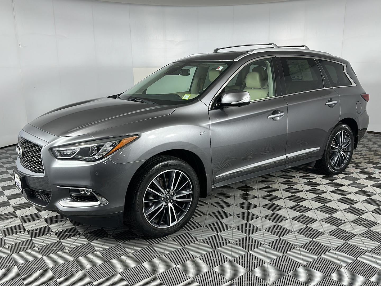 2020 INFINITI QX60 LUXE