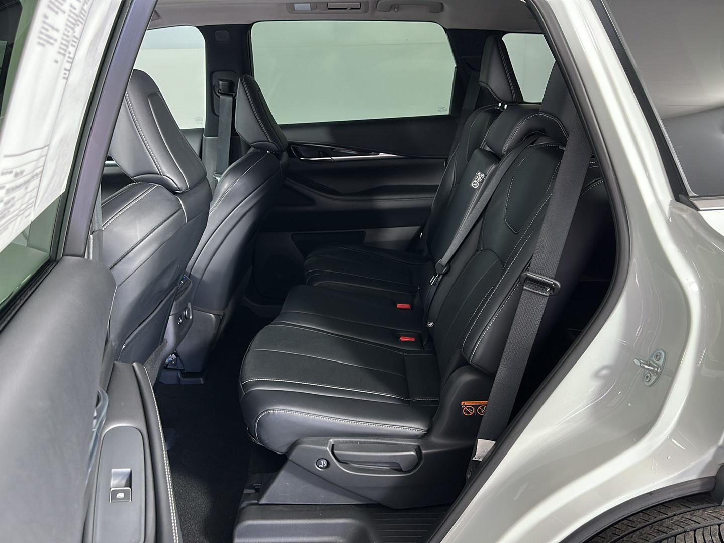 2024 INFINITI QX60 PURE