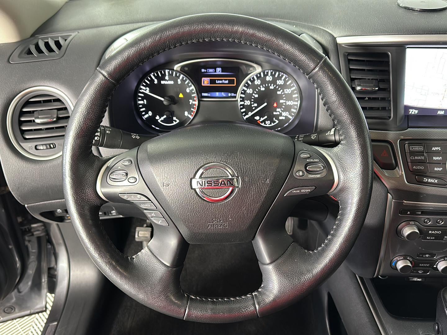 2020 Nissan Pathfinder SL