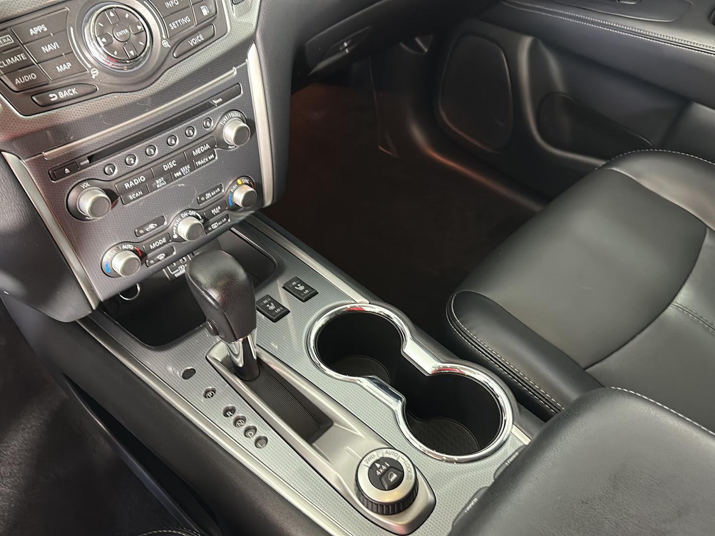 2020 Nissan Pathfinder SL