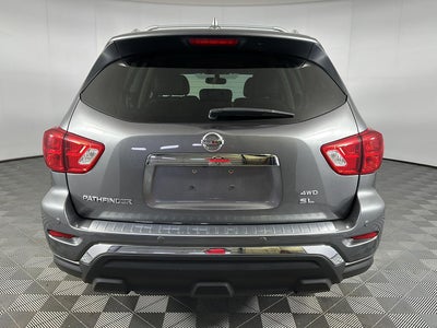 2020 Nissan Pathfinder SL