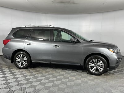 2020 Nissan Pathfinder SL