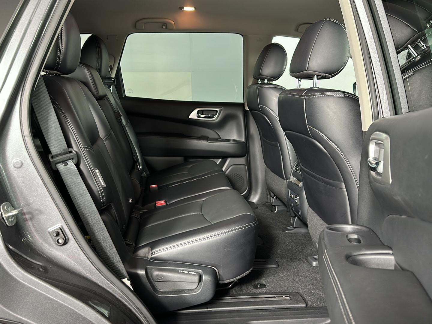 2020 Nissan Pathfinder SL