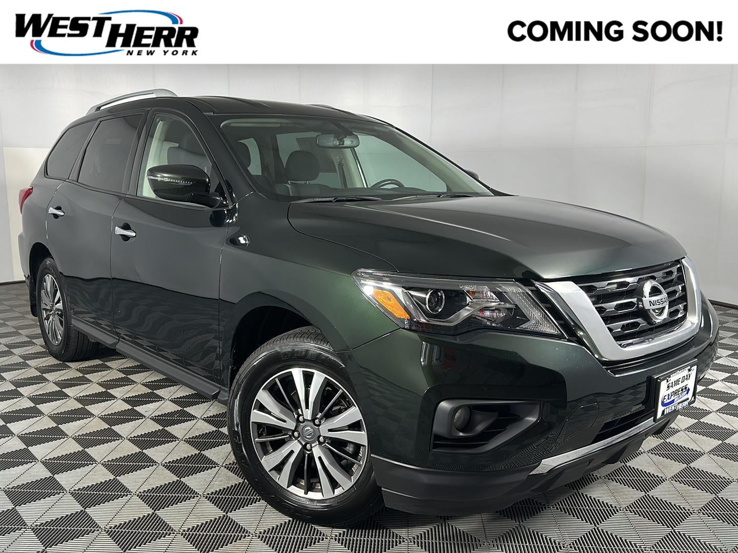 2019 Nissan Pathfinder SV