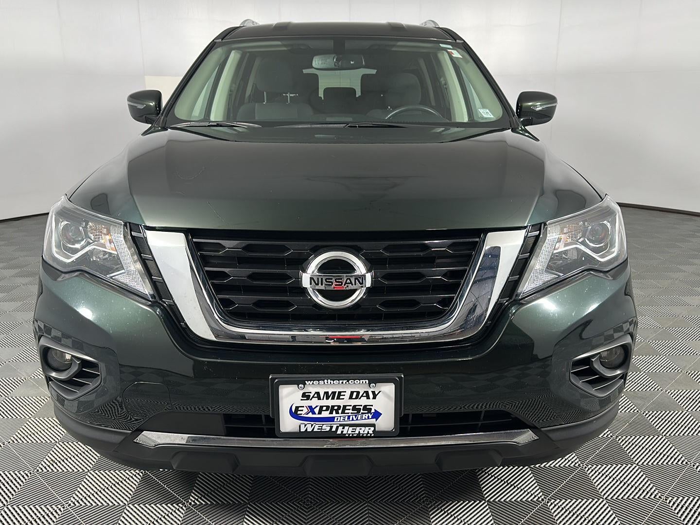 2019 Nissan Pathfinder SV