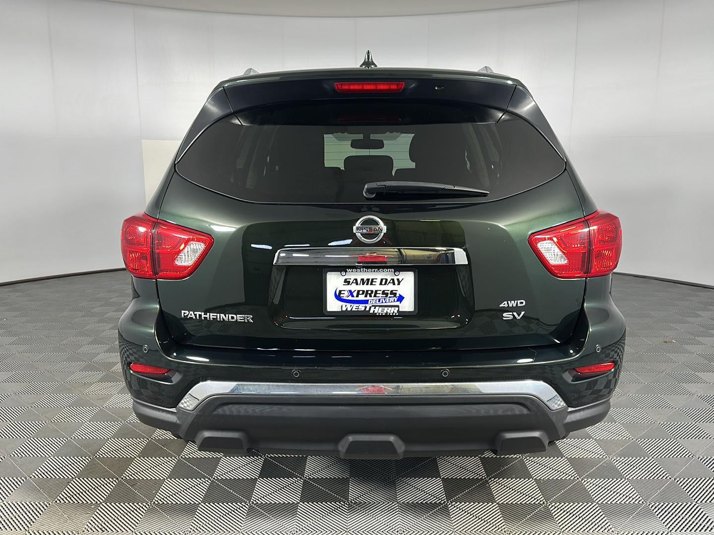 2019 Nissan Pathfinder SV