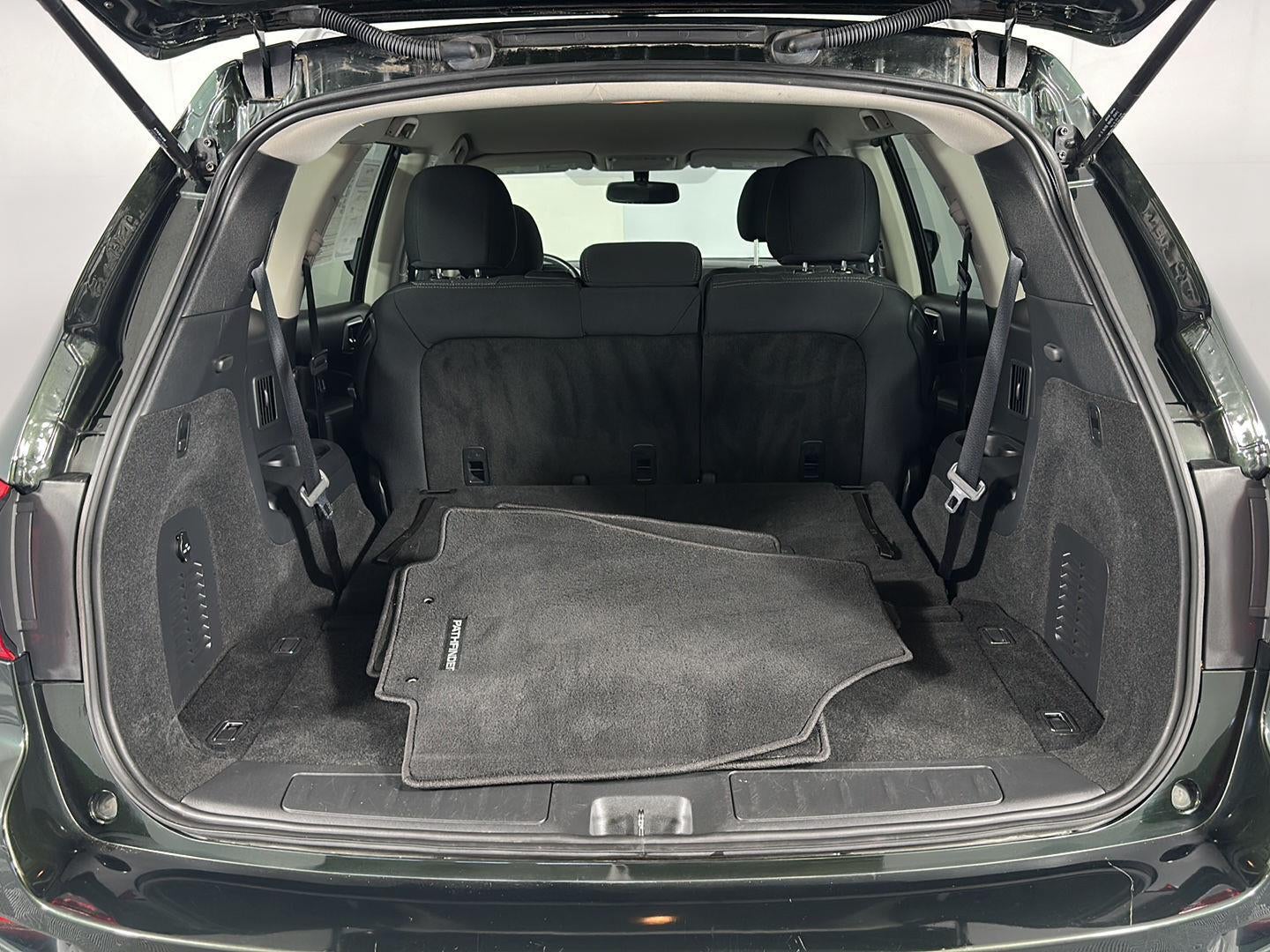 2019 Nissan Pathfinder SV