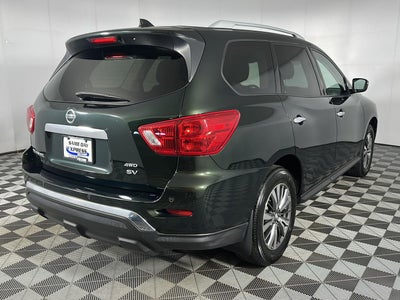 2019 Nissan Pathfinder SV