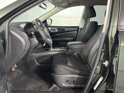 2019 Nissan Pathfinder SV