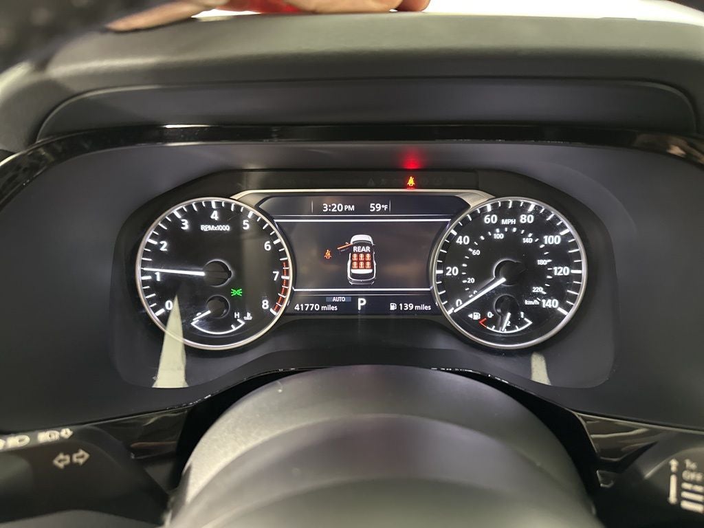 2024 Nissan Pathfinder SV