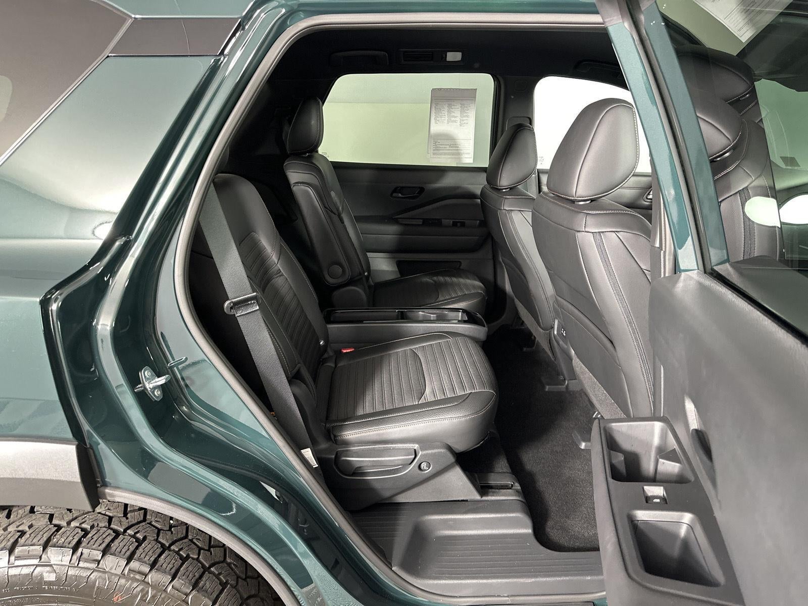 2025 Nissan Pathfinder Rock Creek