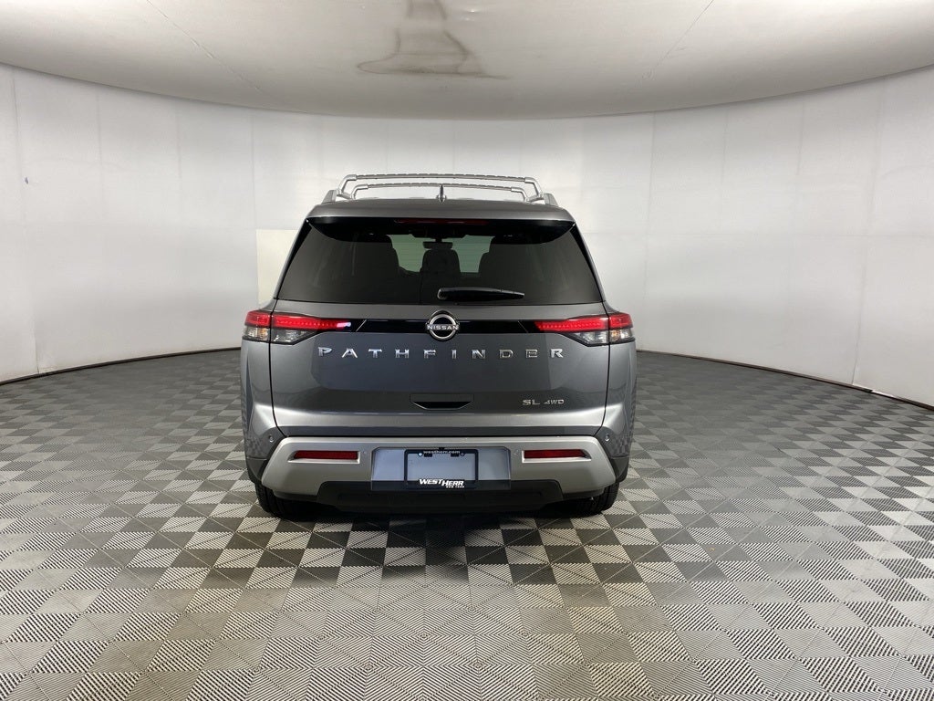 2025 Nissan Pathfinder SL
