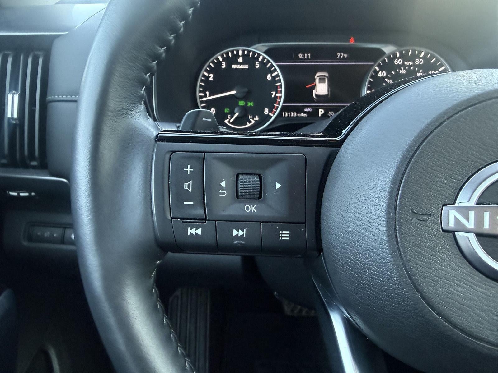2024 Nissan Pathfinder SL