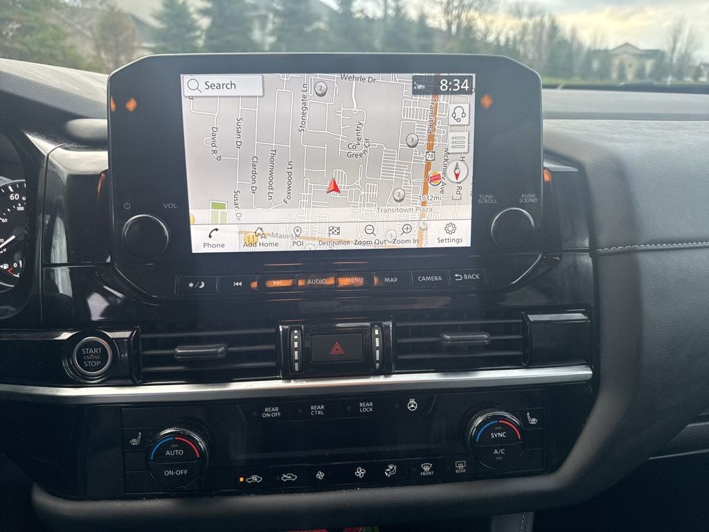 2023 Nissan Pathfinder SL