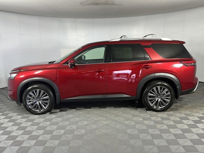 2024 Nissan Pathfinder SL