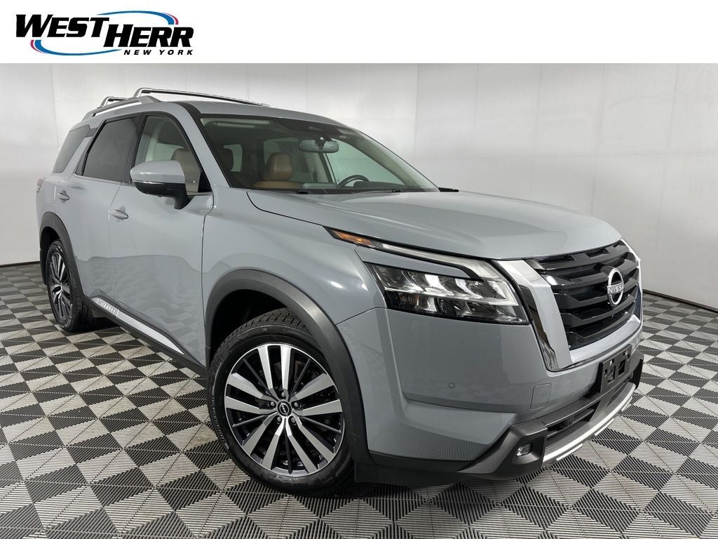 2022 Nissan Pathfinder Platinum