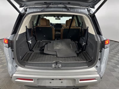 2022 Nissan Pathfinder Platinum