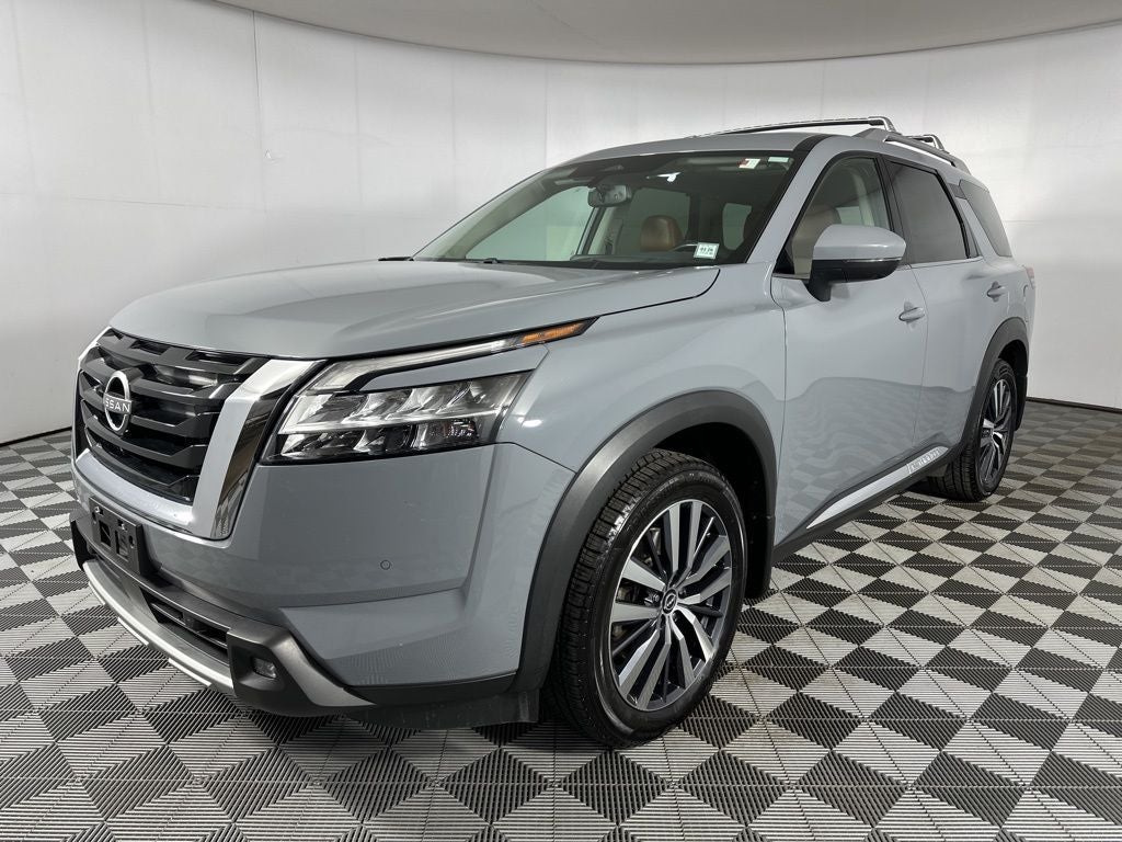 2022 Nissan Pathfinder Platinum