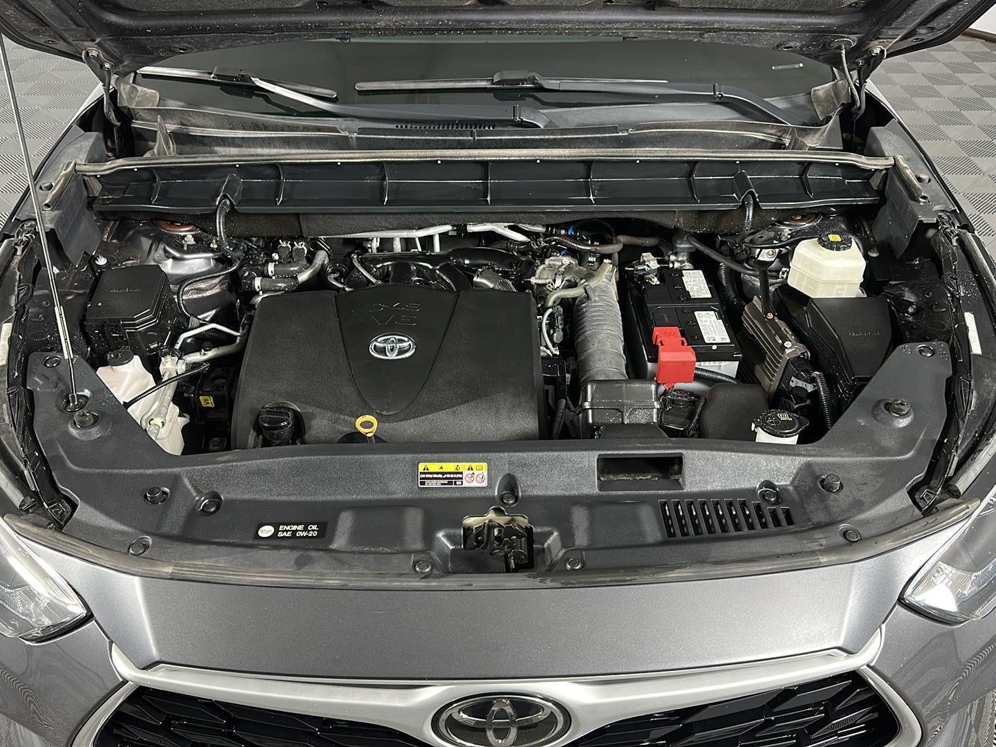 2021 Toyota Highlander LE