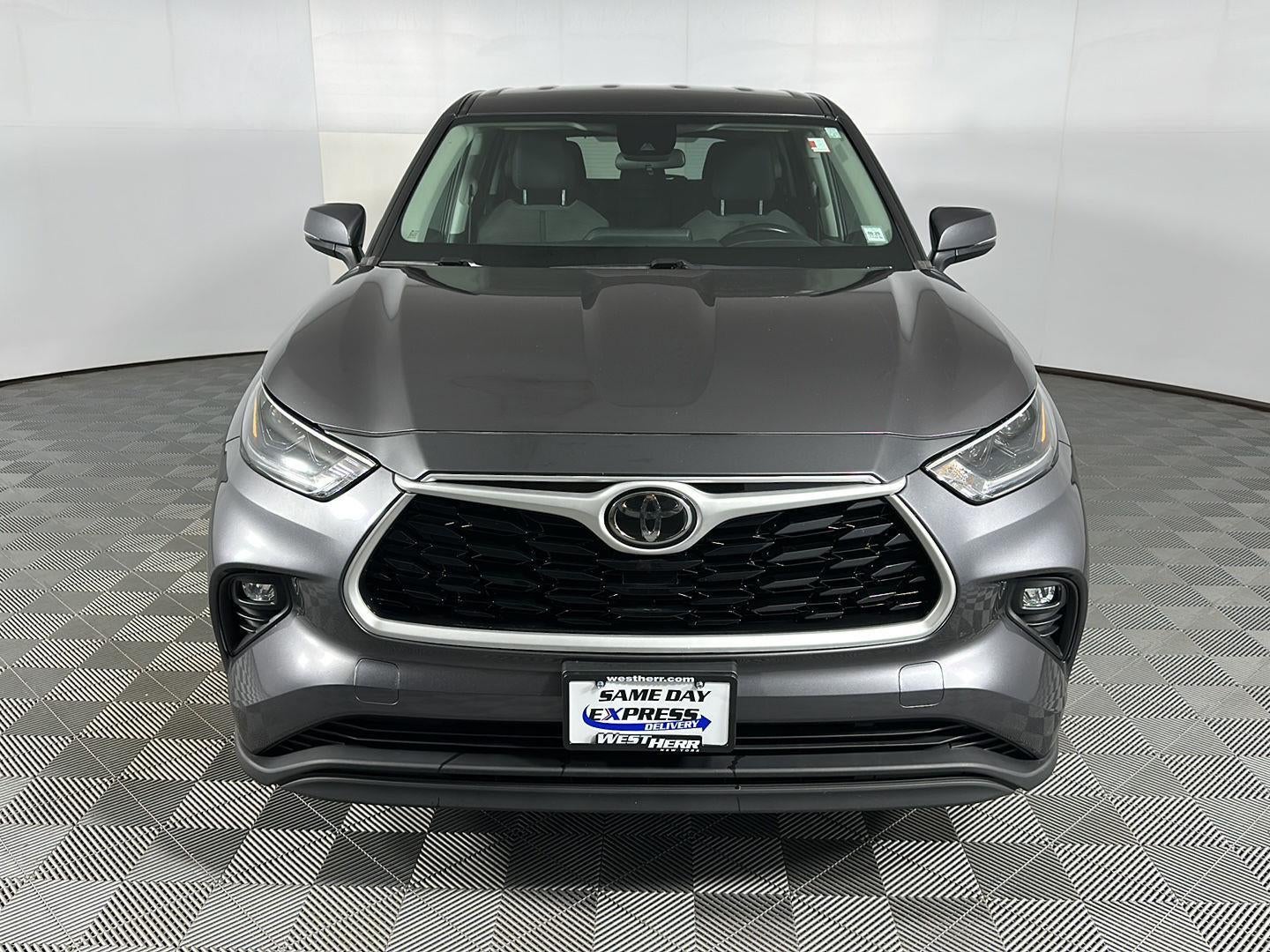 2021 Toyota Highlander LE