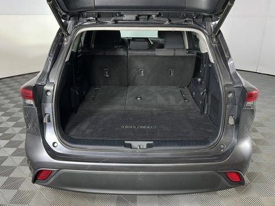 2021 Toyota Highlander LE