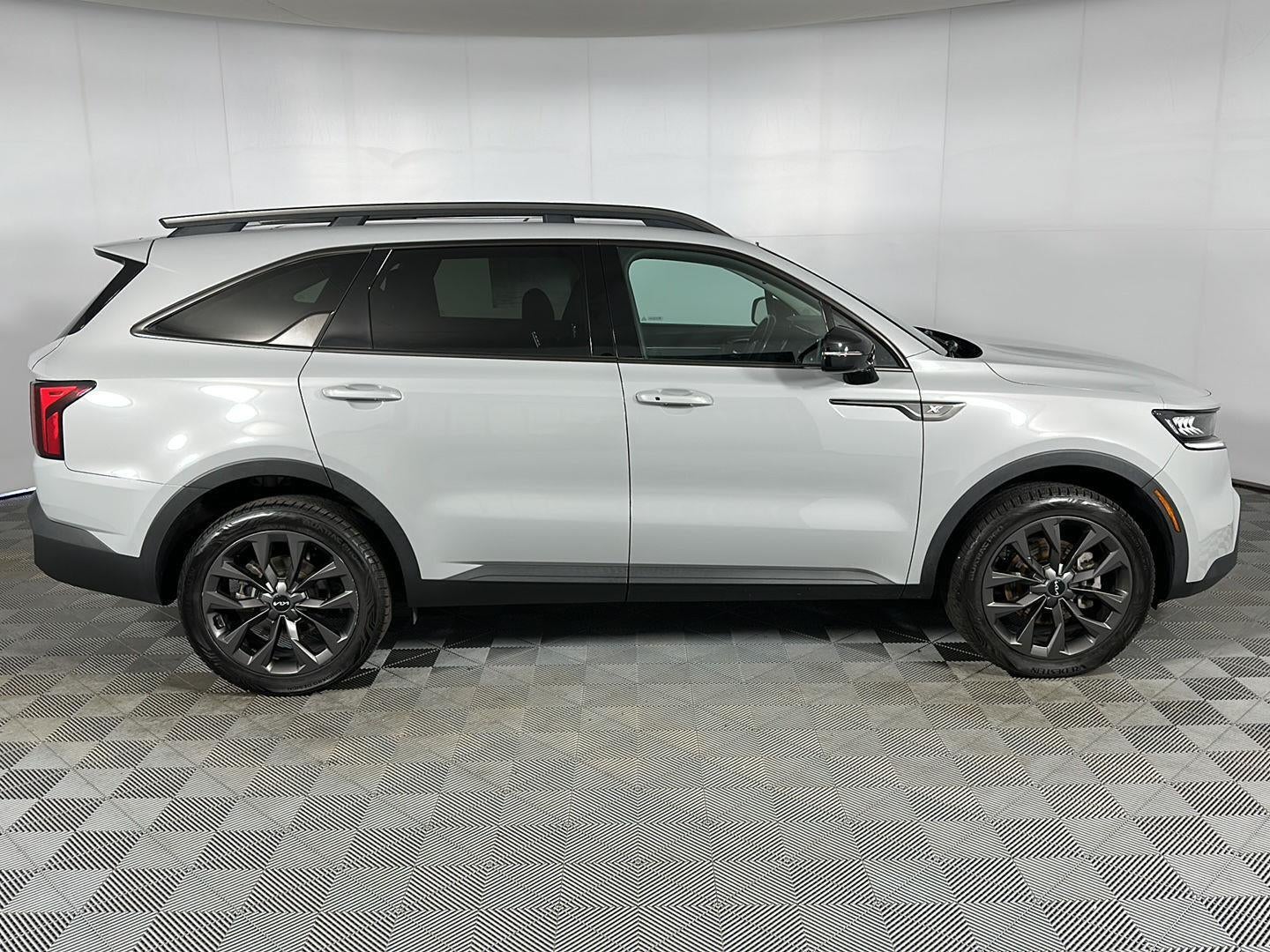 2023 Kia Sorento X-Line EX