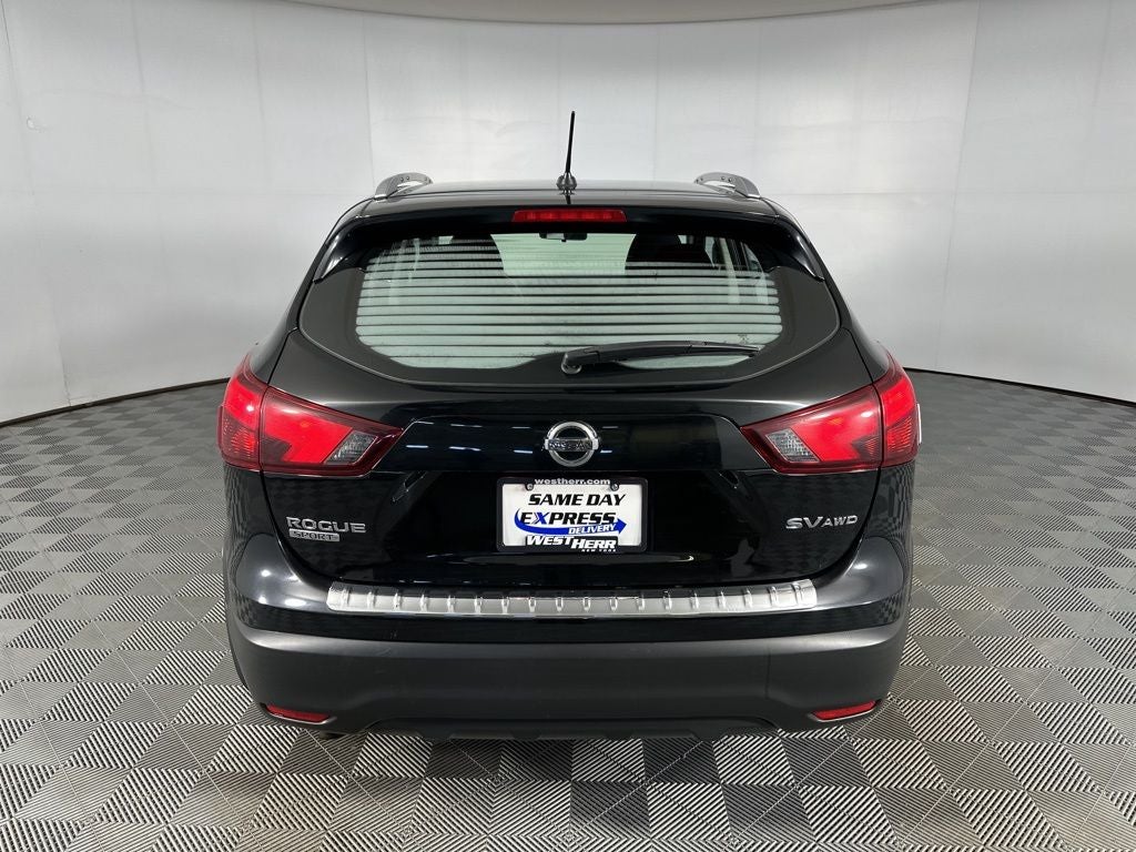 2018 Nissan Rogue Sport SV