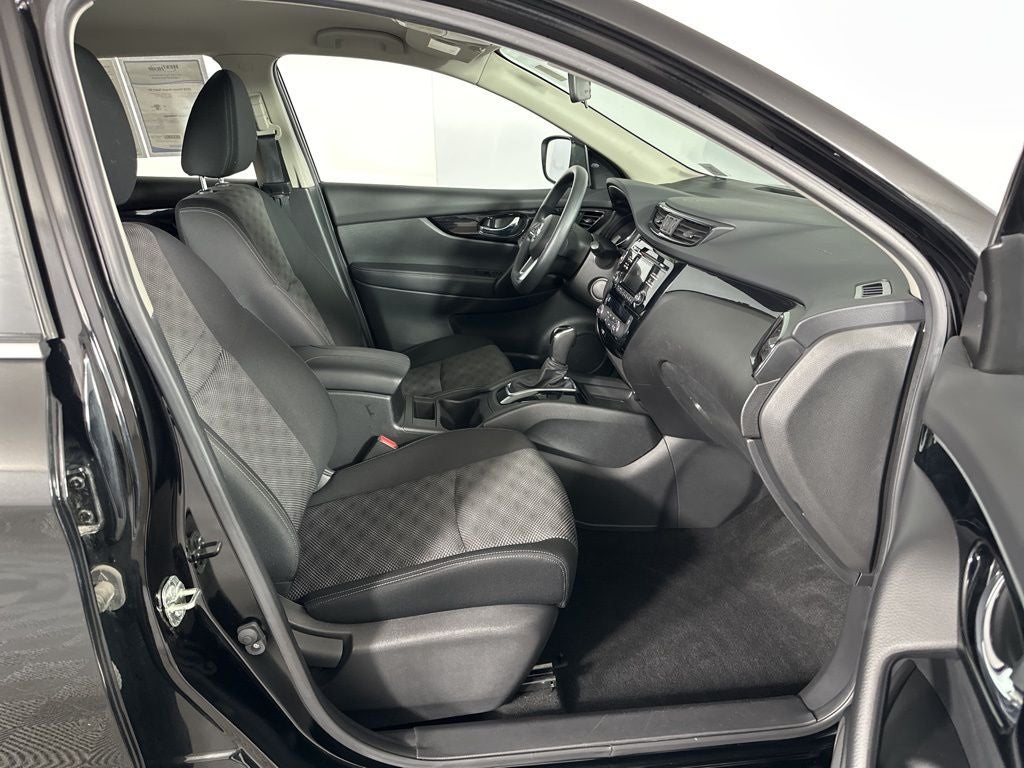 2018 Nissan Rogue Sport SV