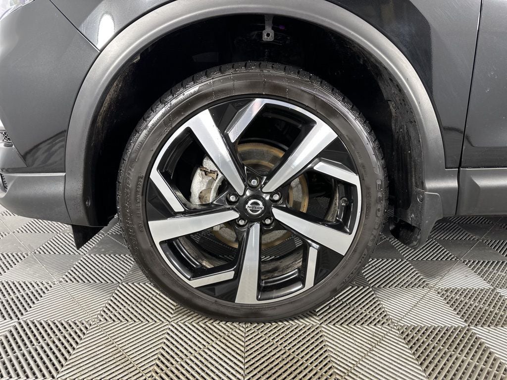 2022 Nissan Rogue Sport SL