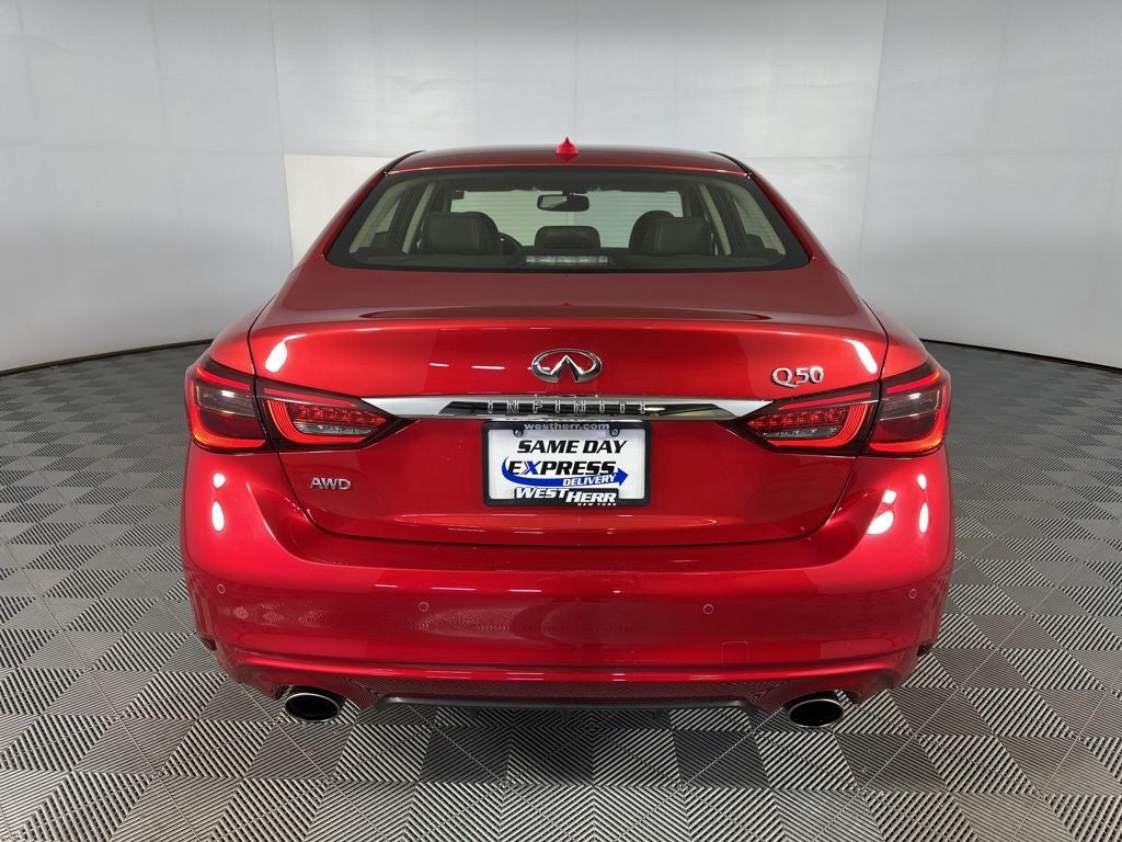 2022 INFINITI Q50 LUXE