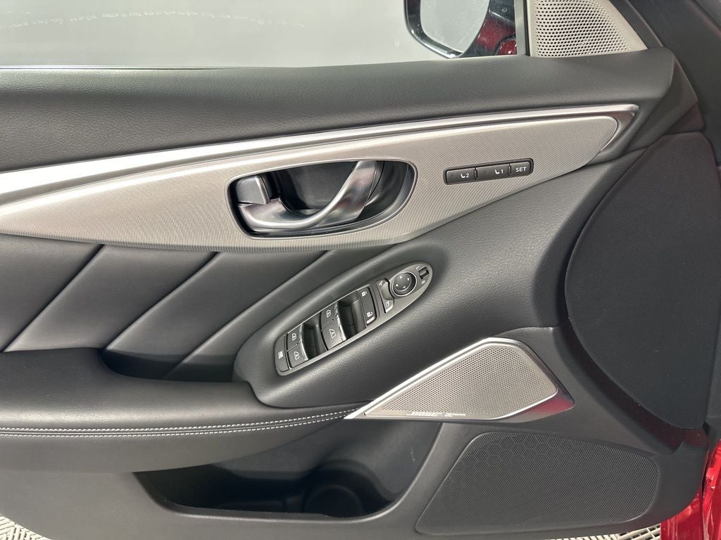 2022 INFINITI Q50 LUXE