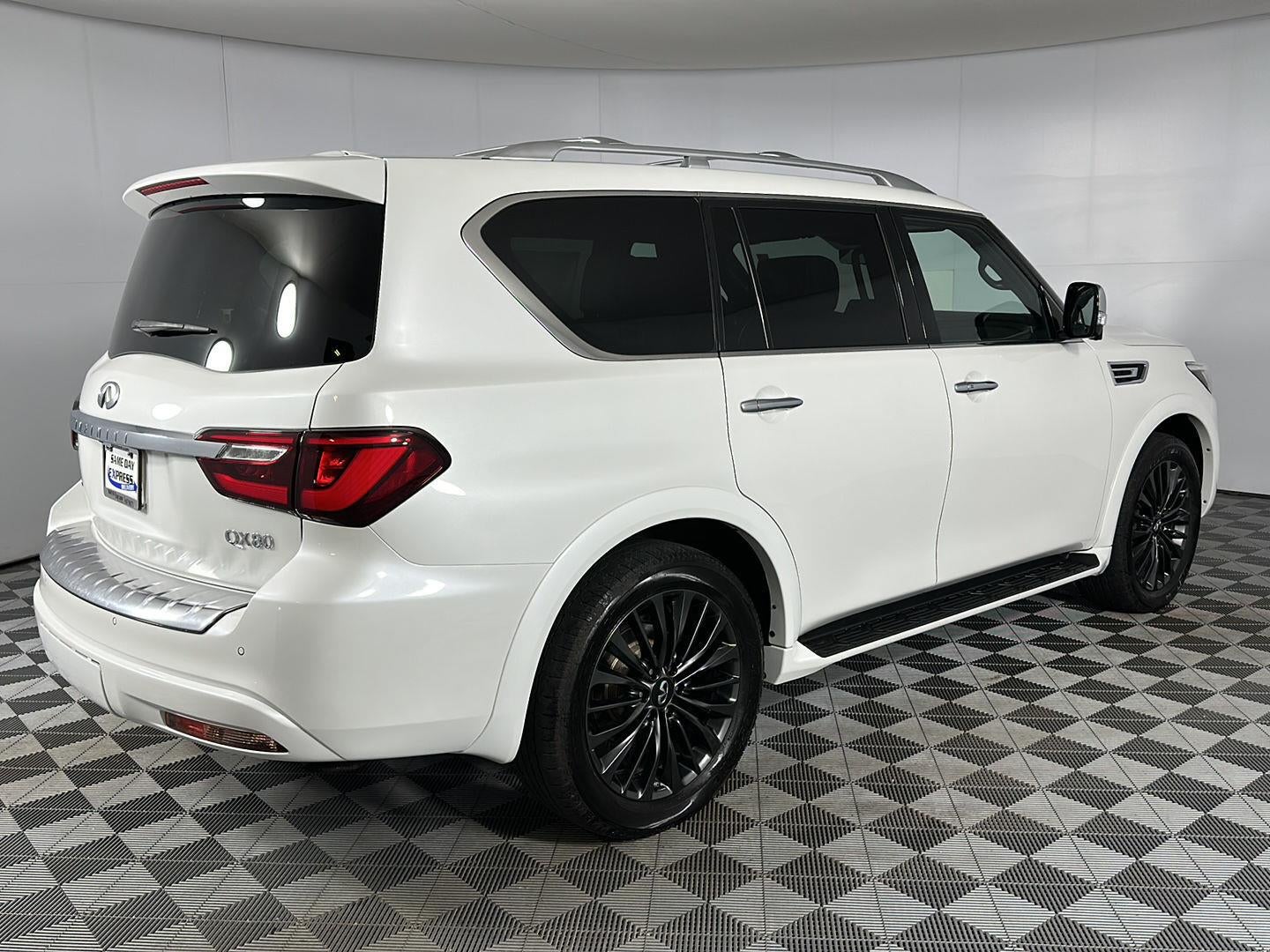 2023 INFINITI Qx80 SENSORY