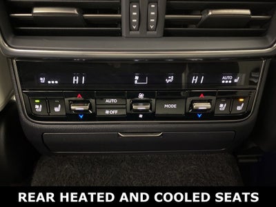 2025 Lexus LX 700h Luxury