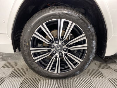 2025 Lexus LX 700h Luxury