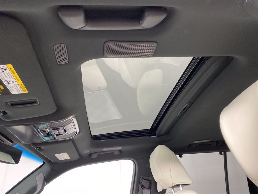 2025 Lexus LX 700h Luxury