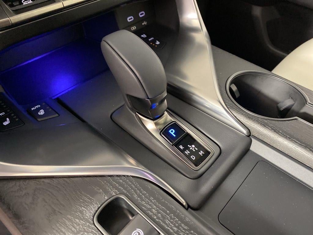 2025 Lexus LX 700h Luxury