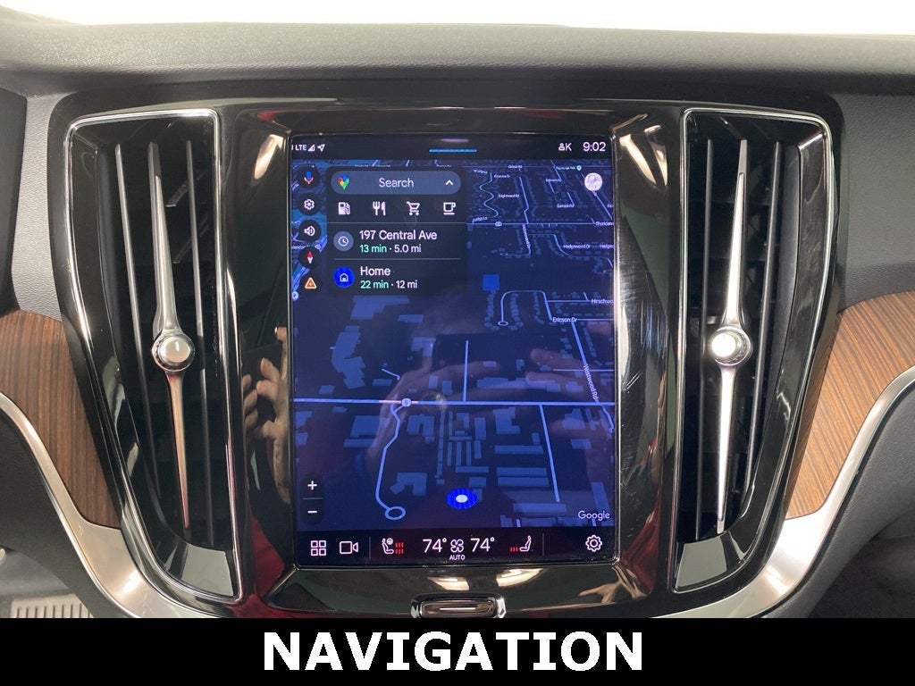 2023 Volvo V60 Cross Country B5 Plus